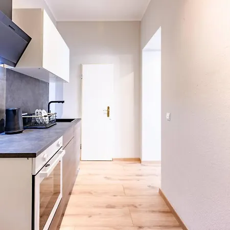 Cozy In Prenzlauer Berg Апартаменты *