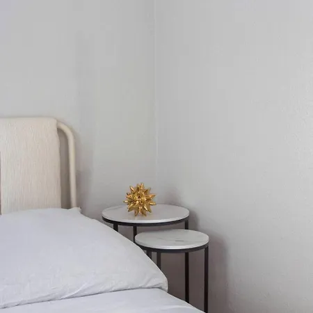 Cozy In Prenzlauer Berg Апартаменты *