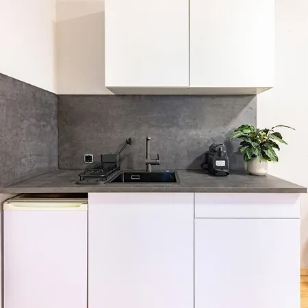 Cozy In Prenzlauer Berg Апартаменты *